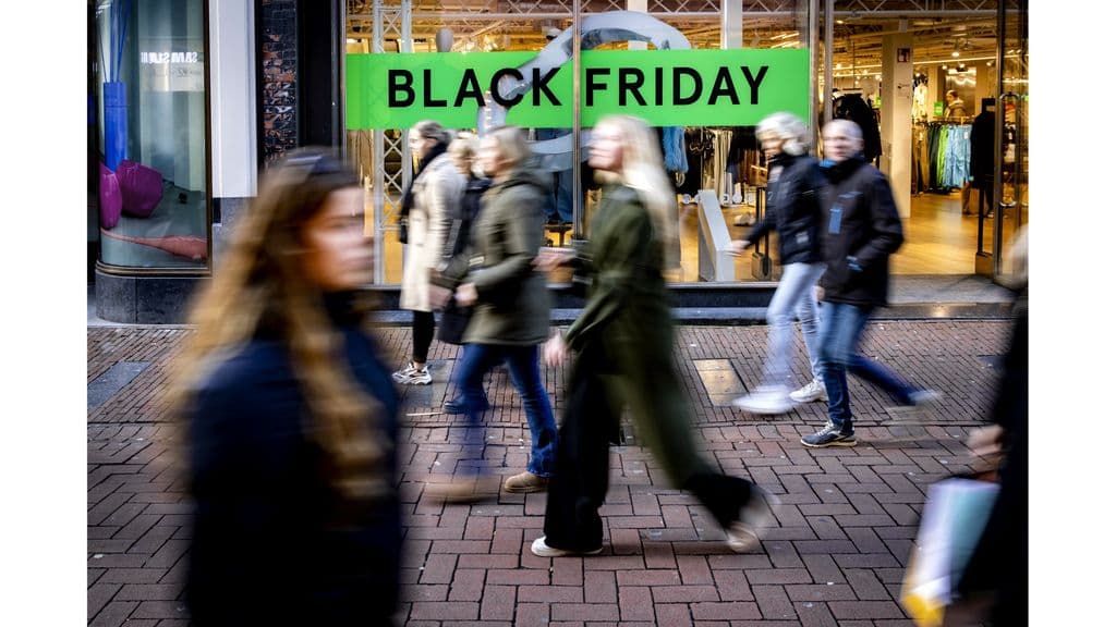 Uitbreiding Black Friday naar Black November: economische analyse