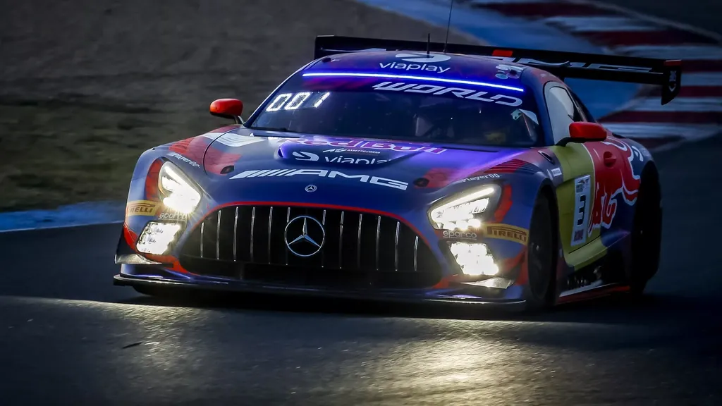 Team Verstappen in Portimão: Lulham veroorzaakt spin, straf onzeker
